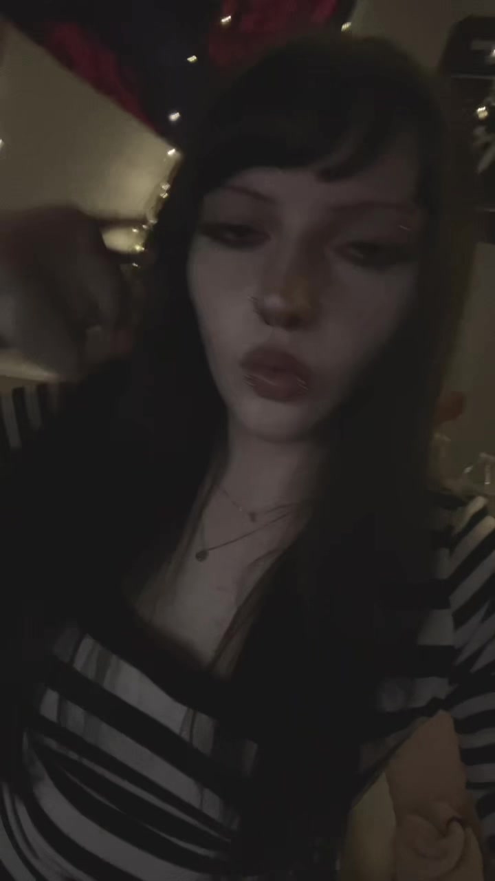 @zoey🩻