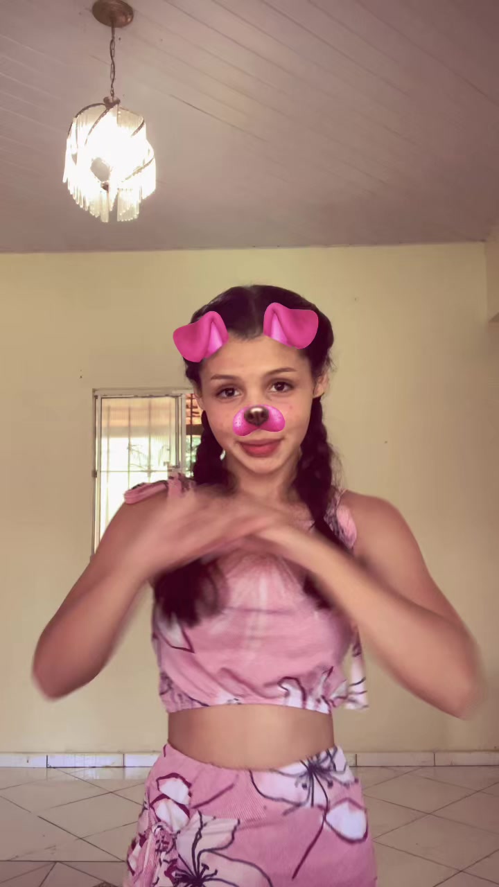@karolyny