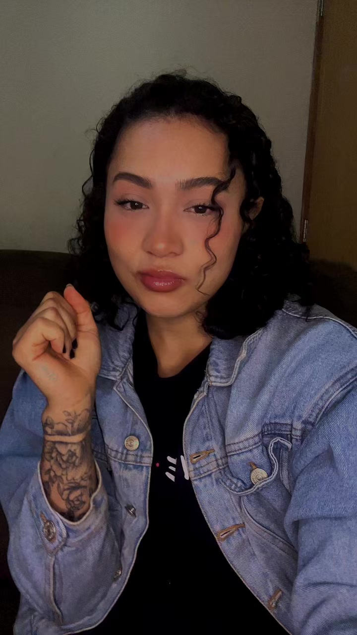 @aissa oliveira
