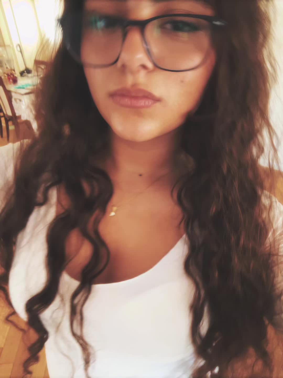 @🐚