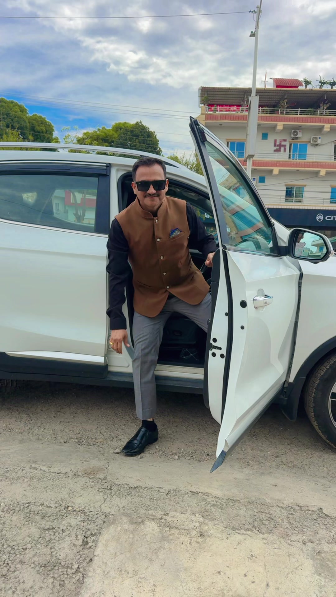 @BALDEV YOGI