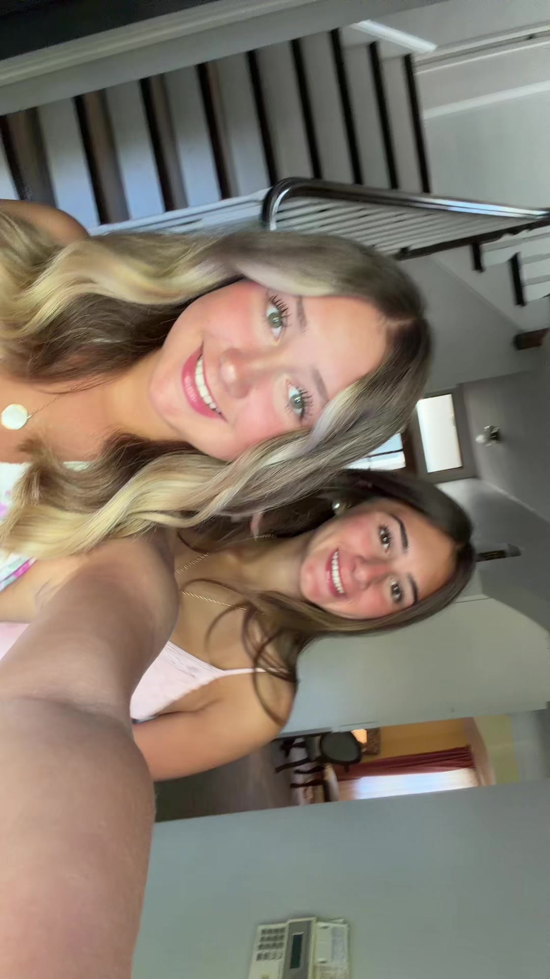 @VIOLETA