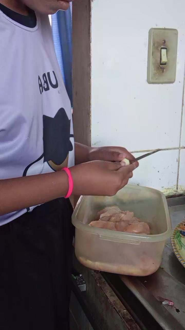 @toía cwb