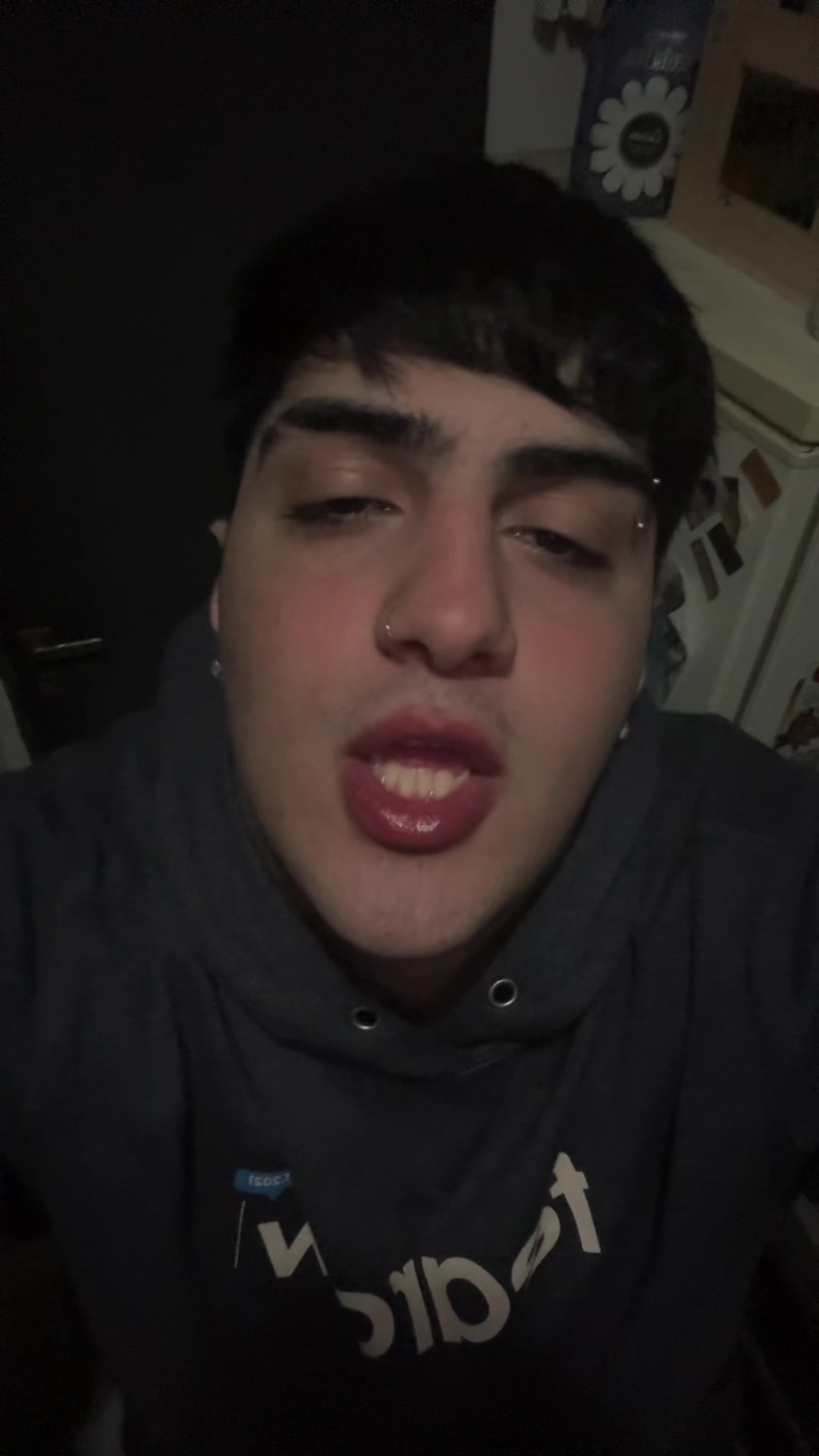@LazzyOficial