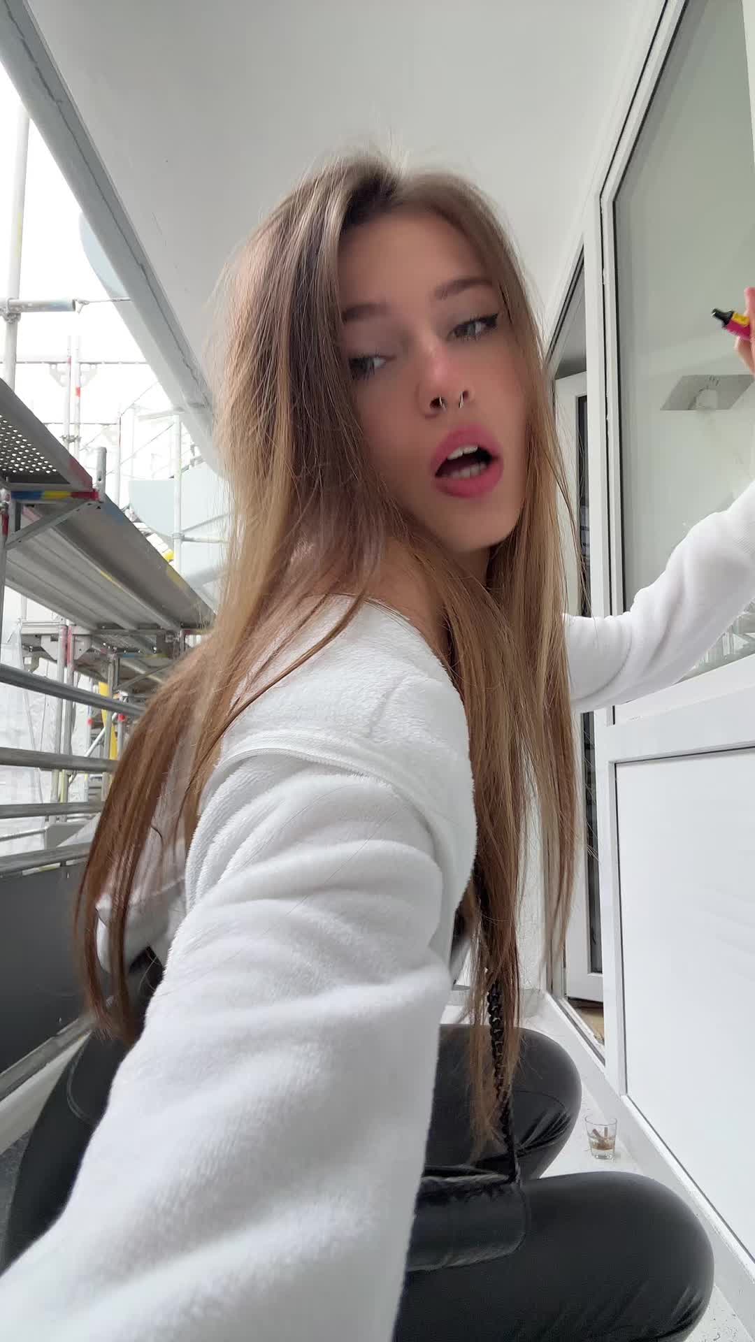 @🕊