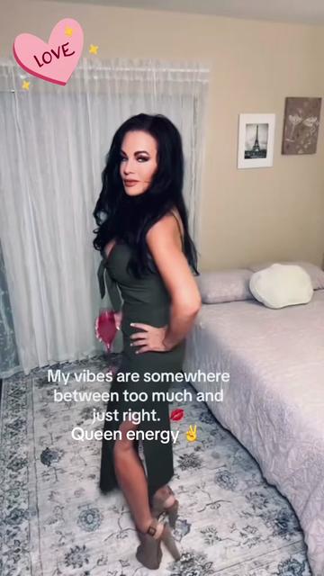 @Julie_AnnXO