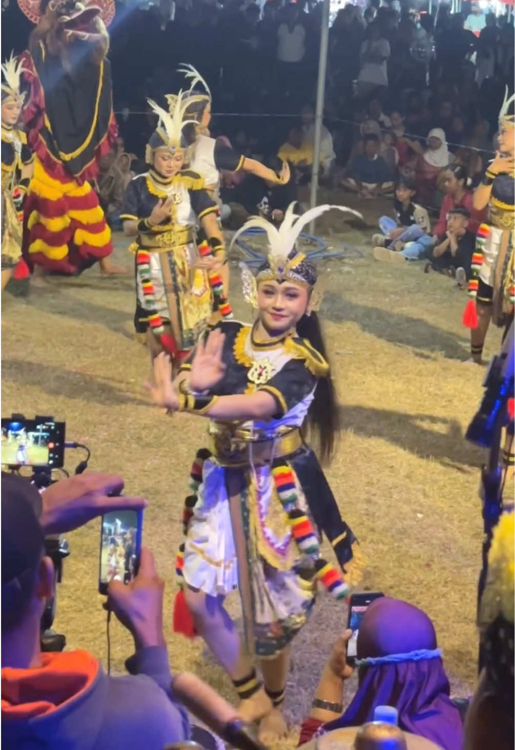 @Ara Tiara