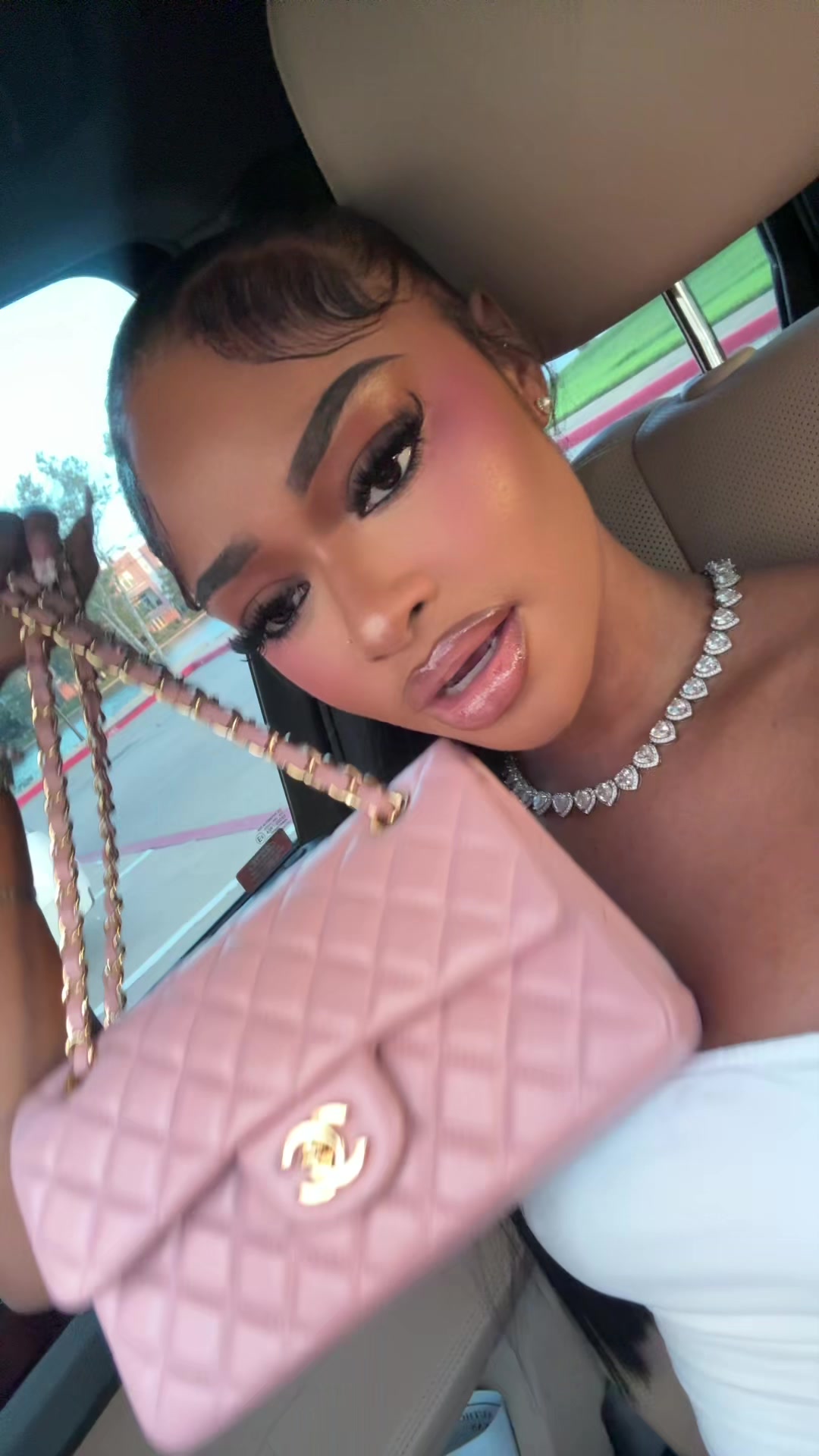 @shireztaylerr