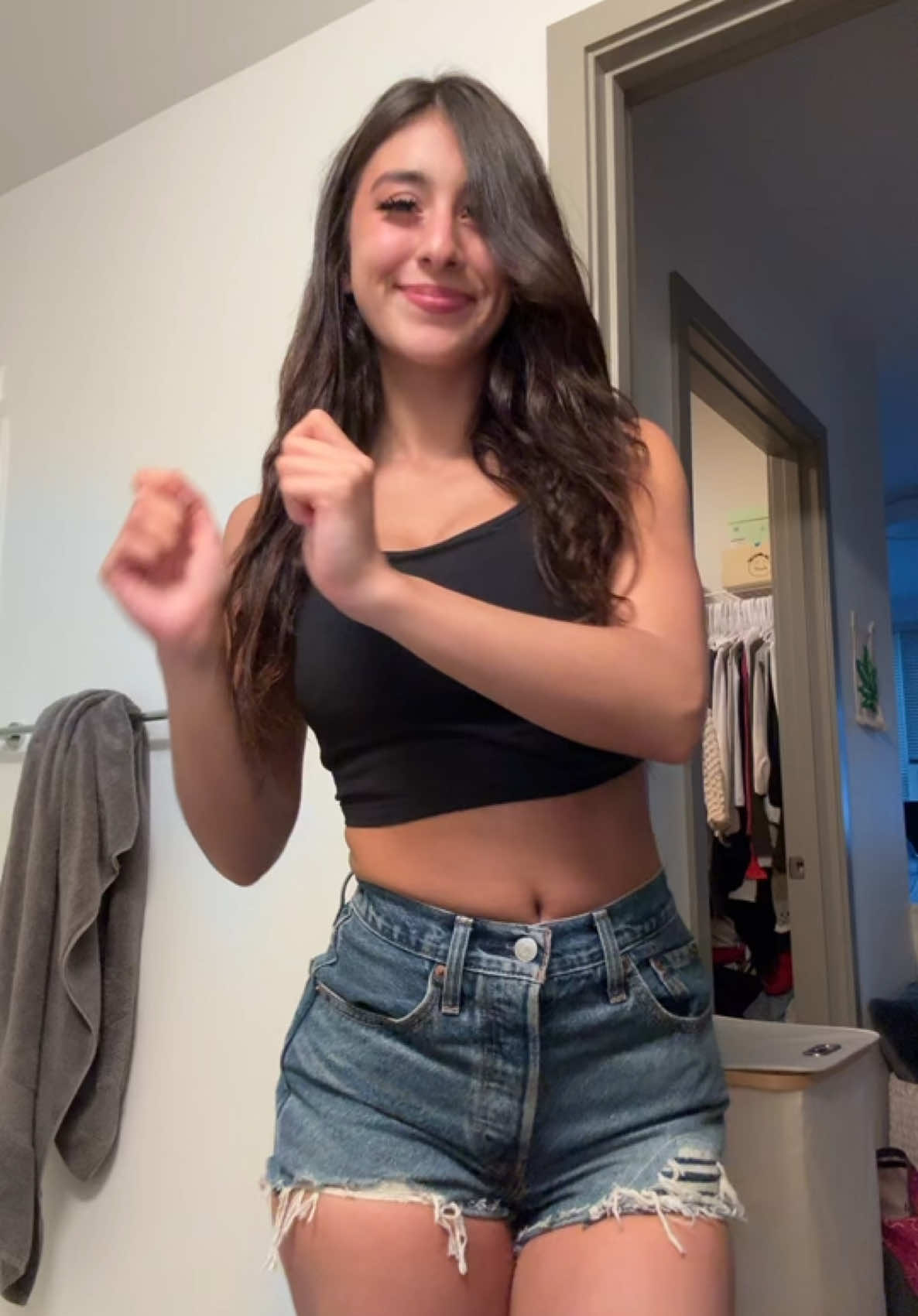 Baylee Adami (@bayleeadami) - Urlebird