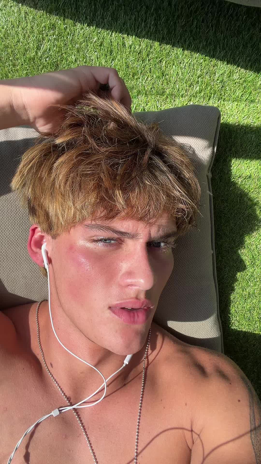 @sky