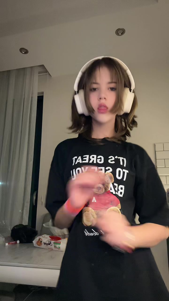 @~ 𝓴𝓸𝓻𝓲𝓬𝓪㈥