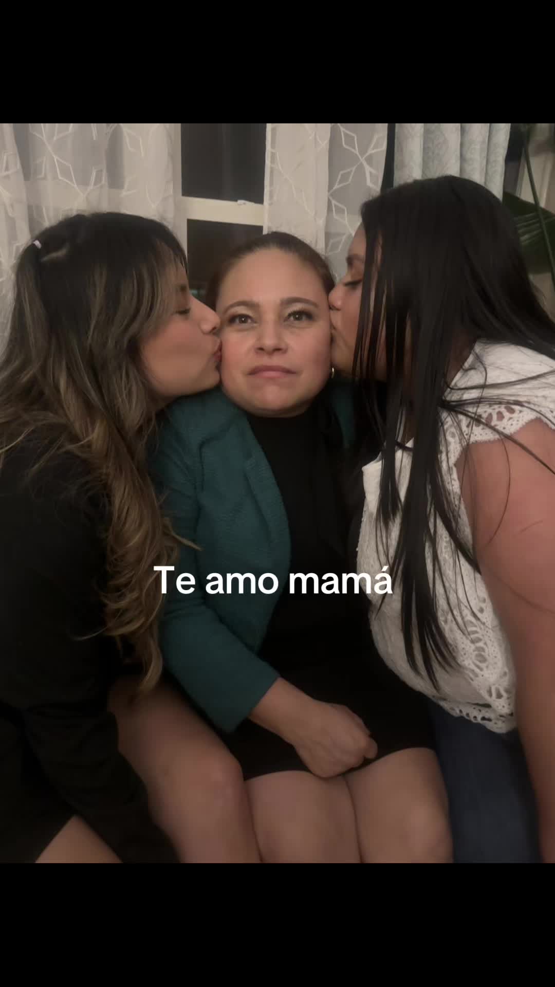 @Paola Hernandez Cast