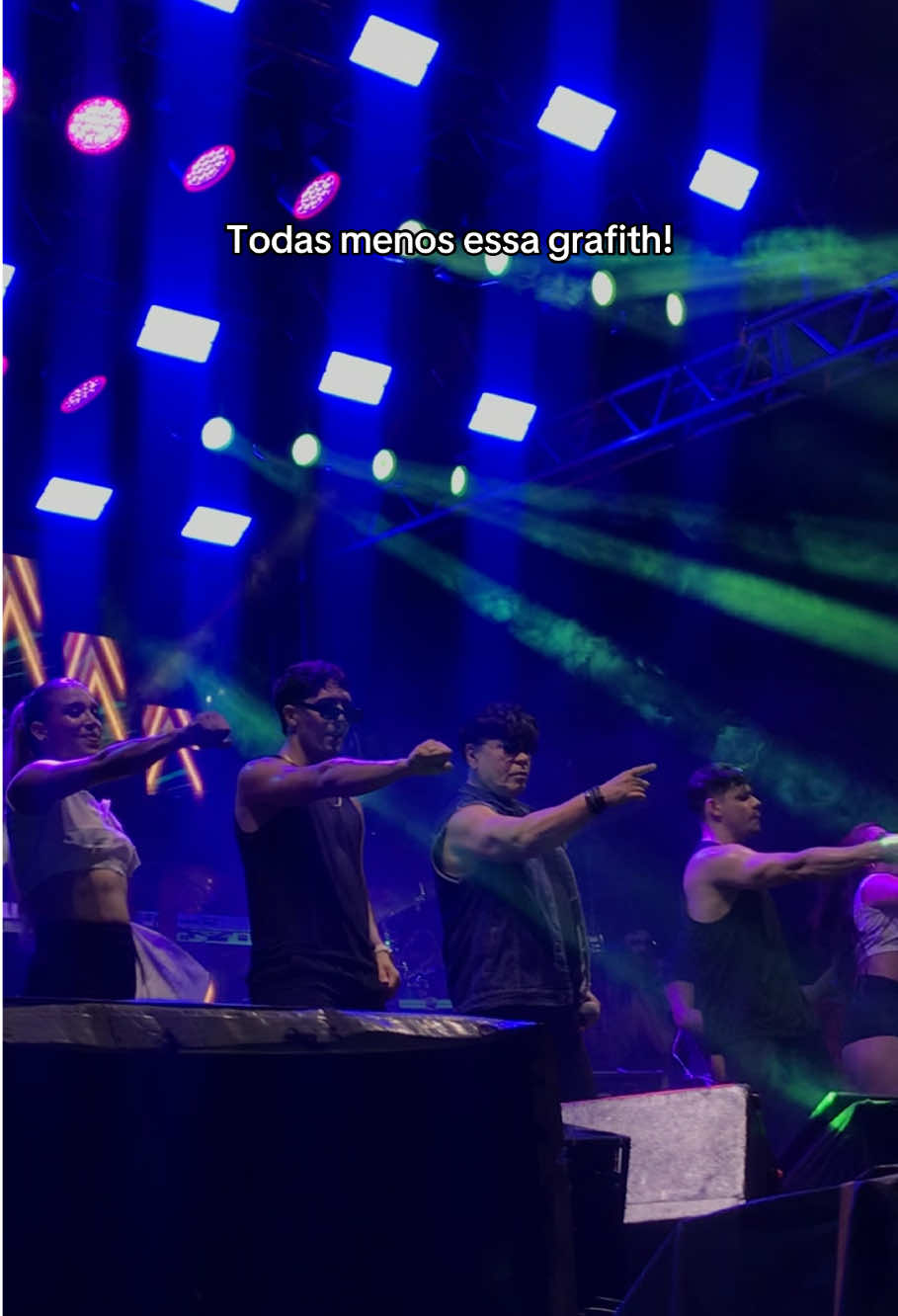 @Jainy Tavares