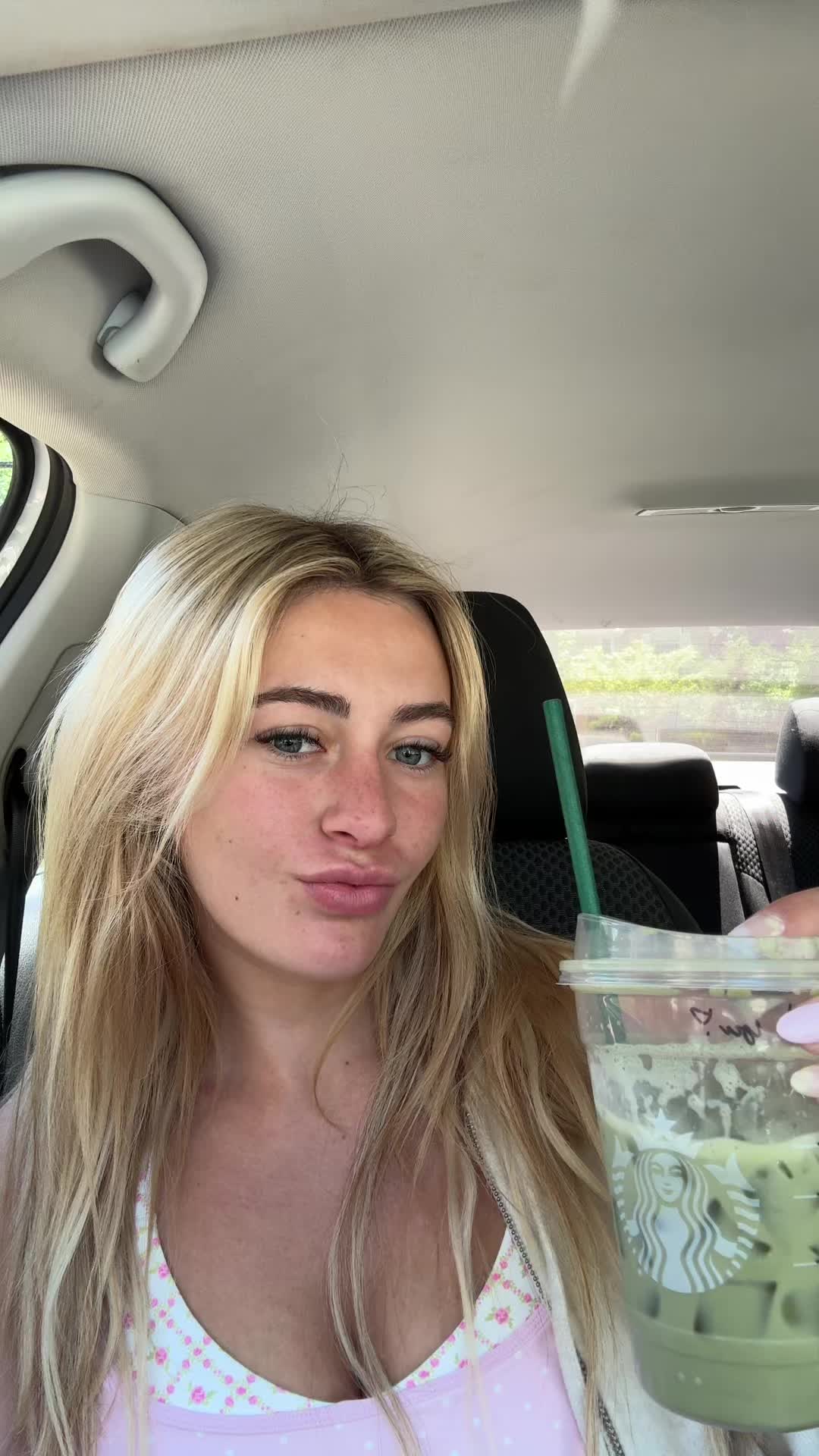 @bella__thompson