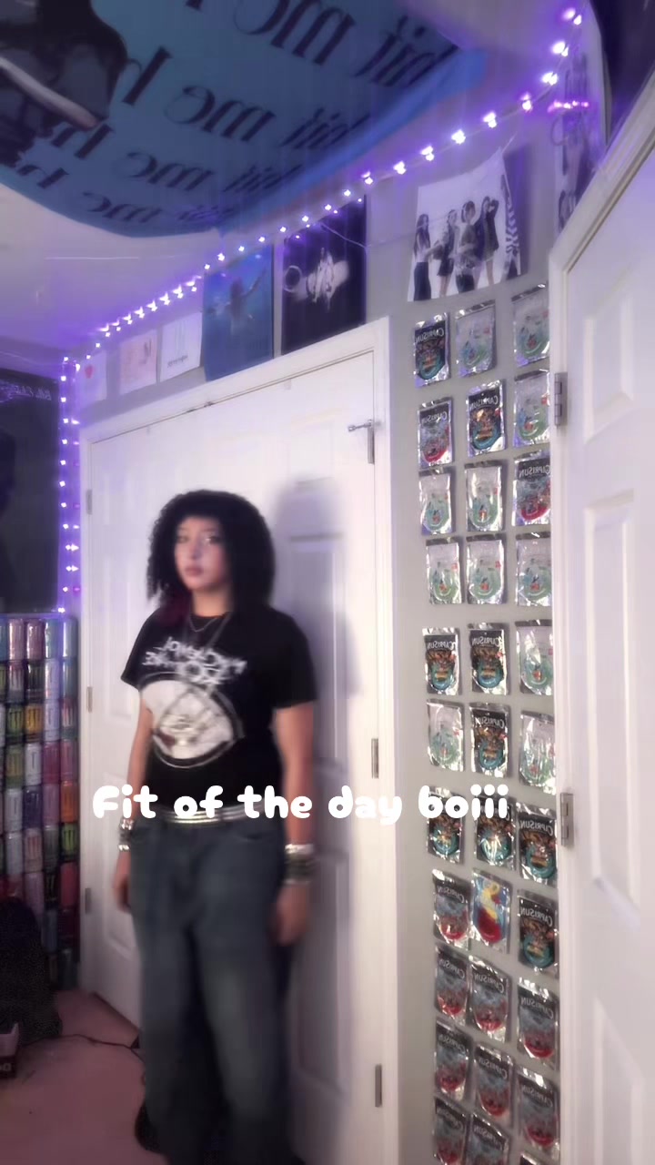 @Zombie_lola🧟♀️🧟♀️