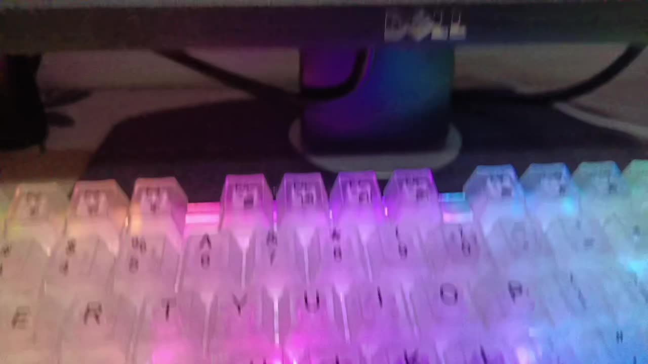 @EddieQue