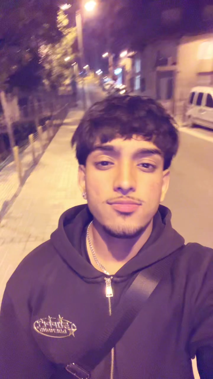 @𝒾𝓈𝒽𝒾 ☬