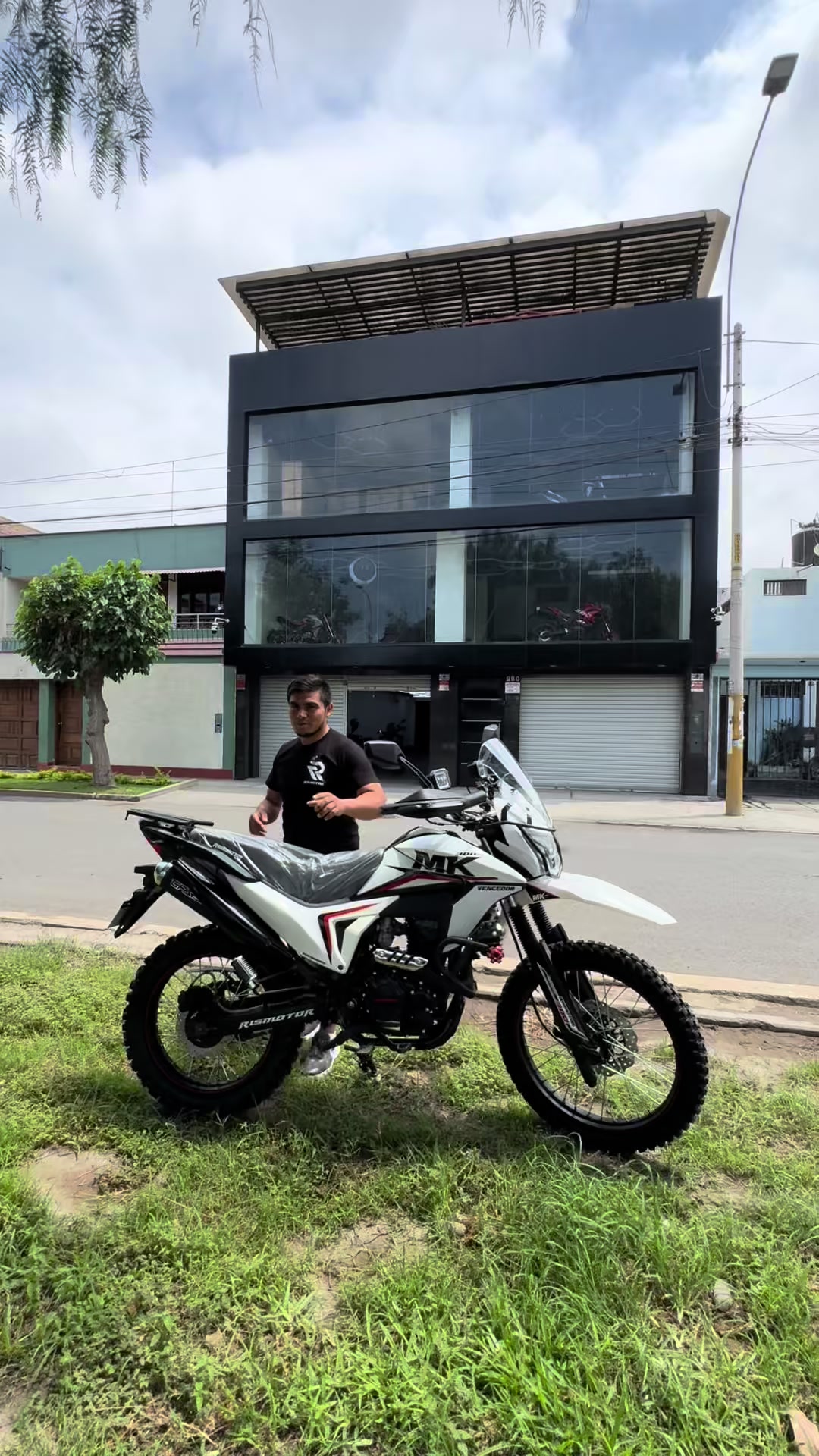 @RismotoR OFFICIAL