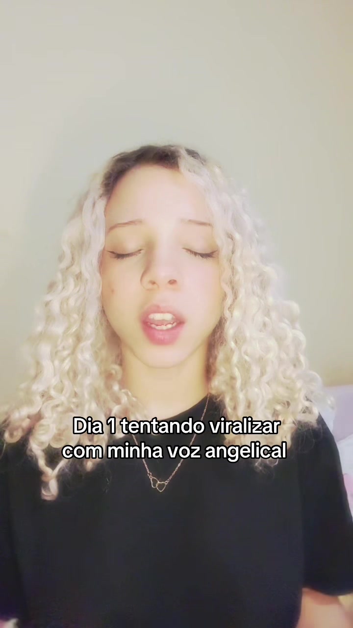 @Ang&eacute;lica Silva