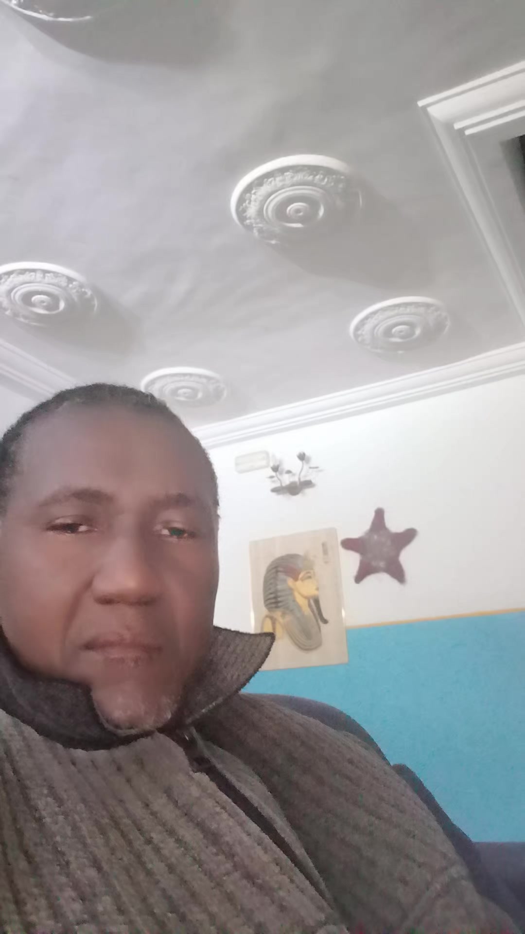 @T