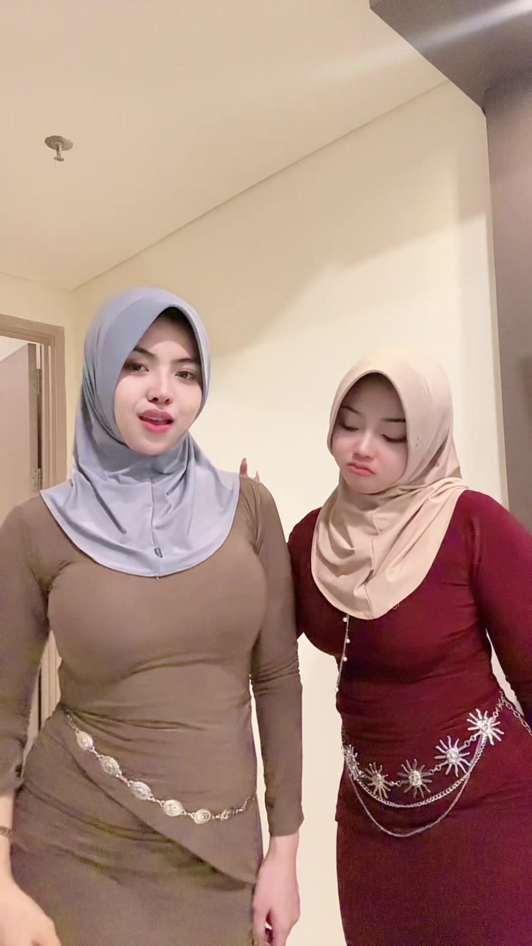 @Nadyavittt