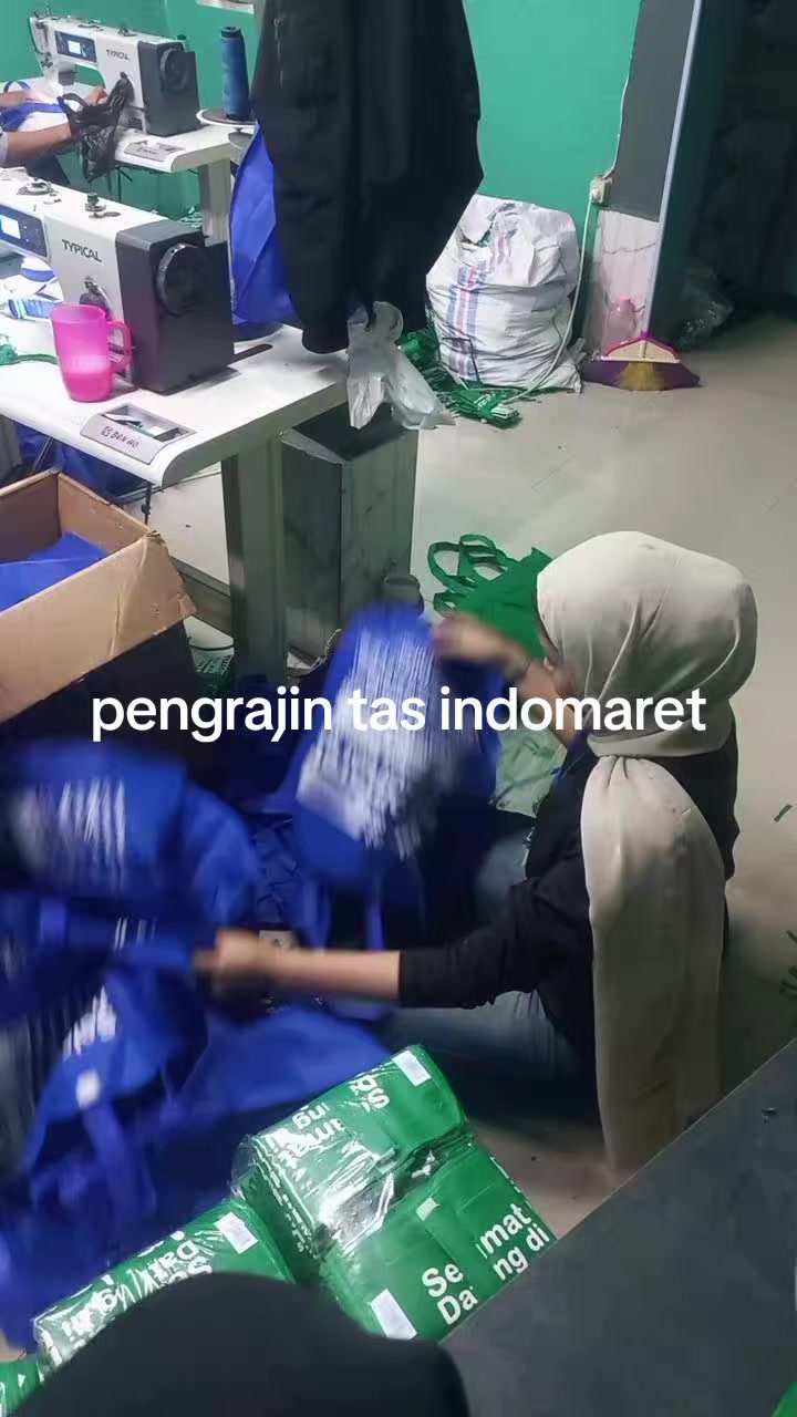 @TOPI MERAH
