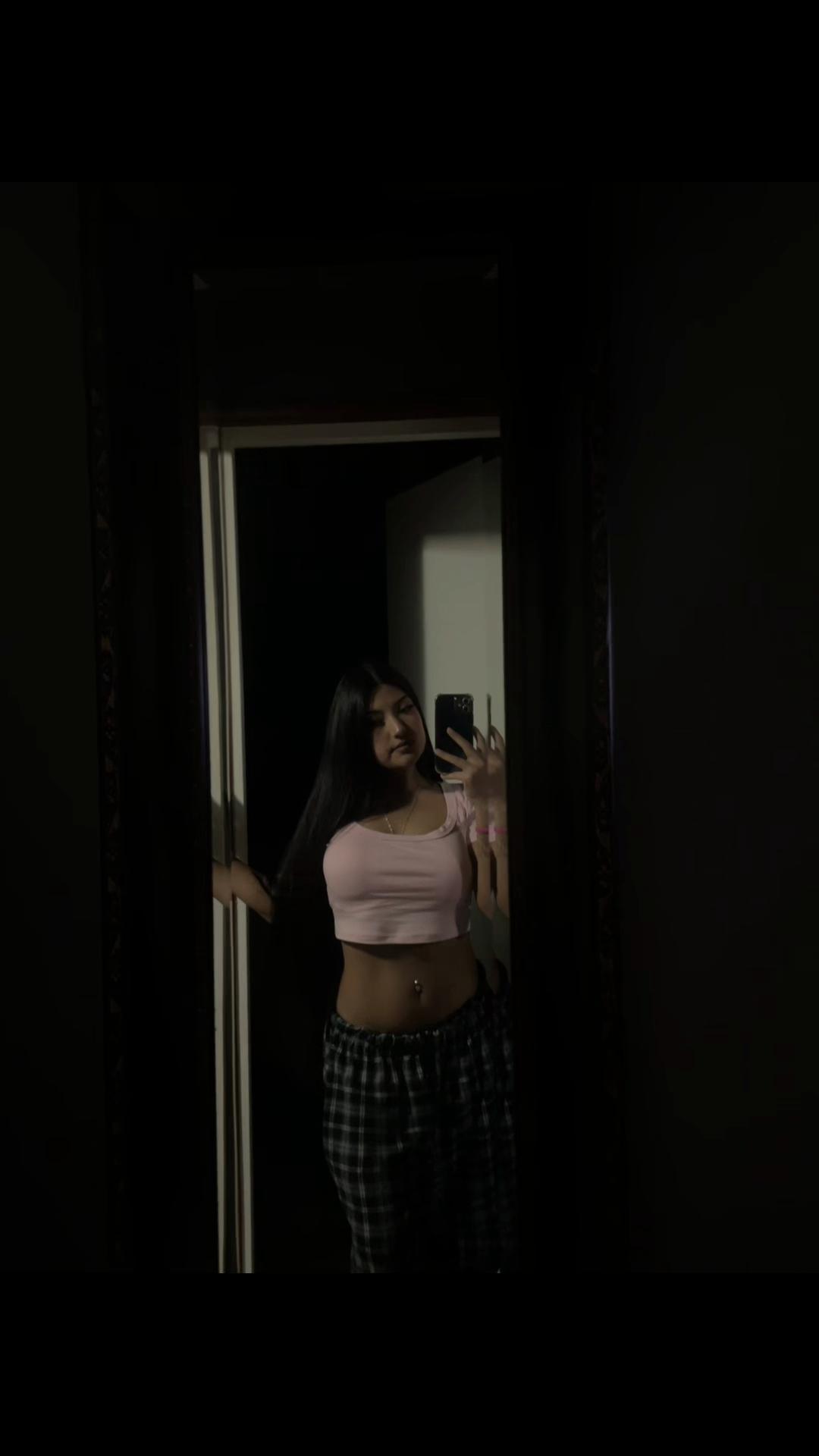 @𝐹𝑒𝓇𝓃𝒶𝓃𝒹𝒶
