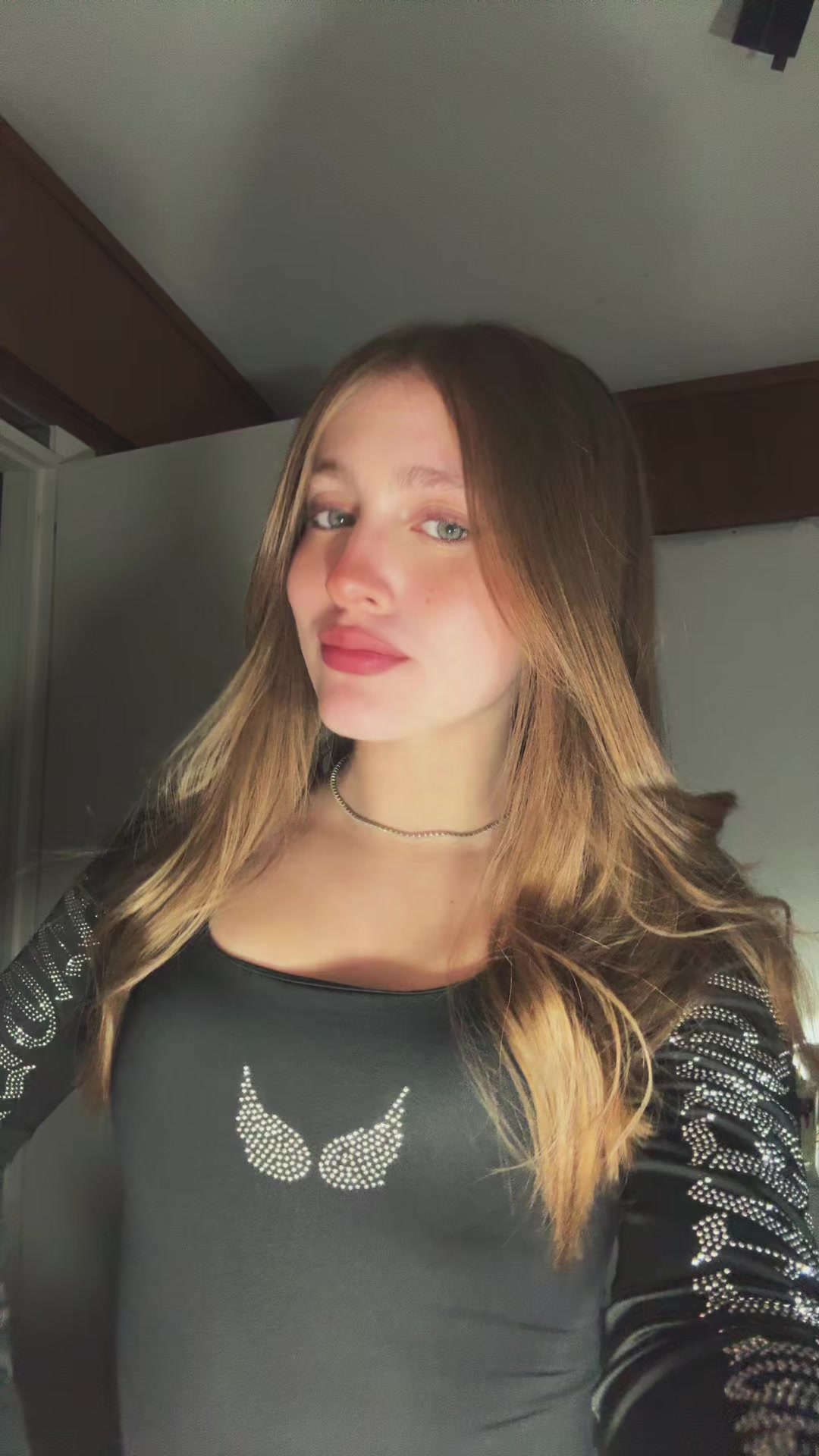 @𝒵𝑜𝑒𝓀𝓊𝓃𝒾𝓈𝒸𝒽𝒾