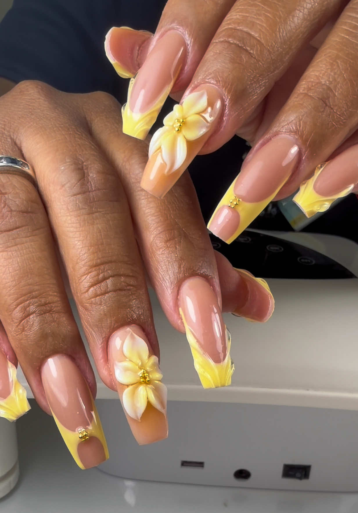 @dai_nails_artist