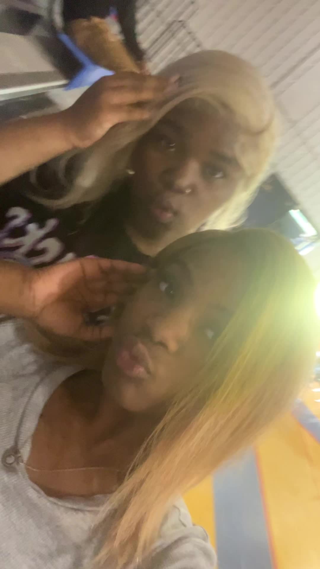 @Itsziahwiththe2gens