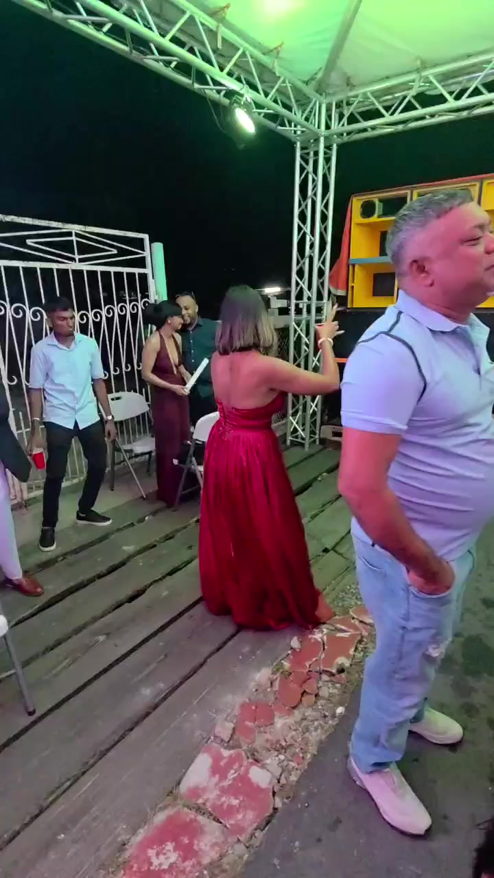 @Ķăvĩ☘️