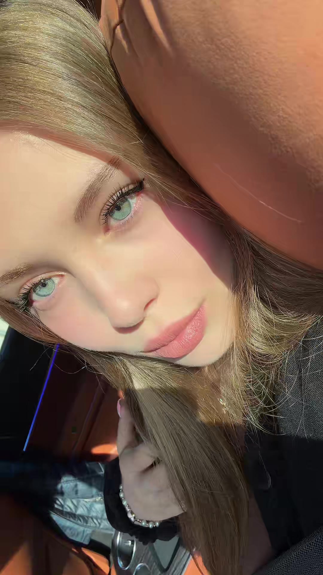 @👾