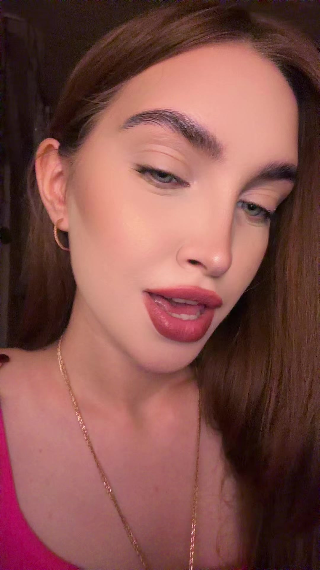 @viiora000