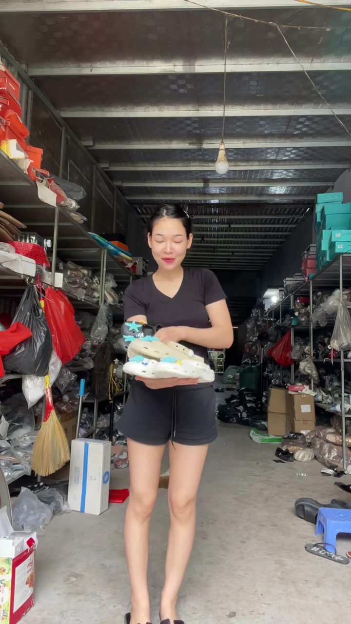@HỒNG XI&Ecirc;M
