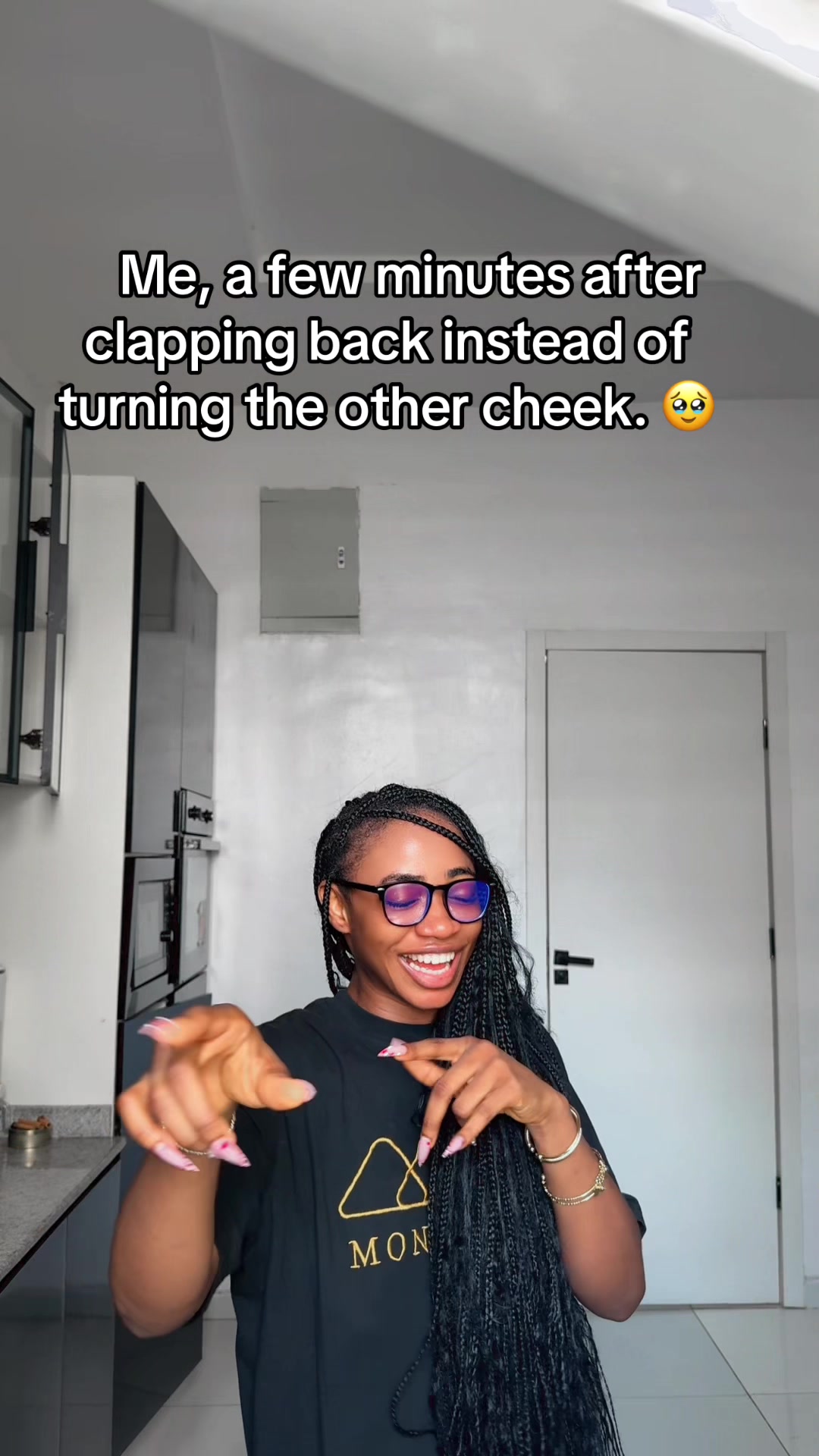 @>tape_girl<