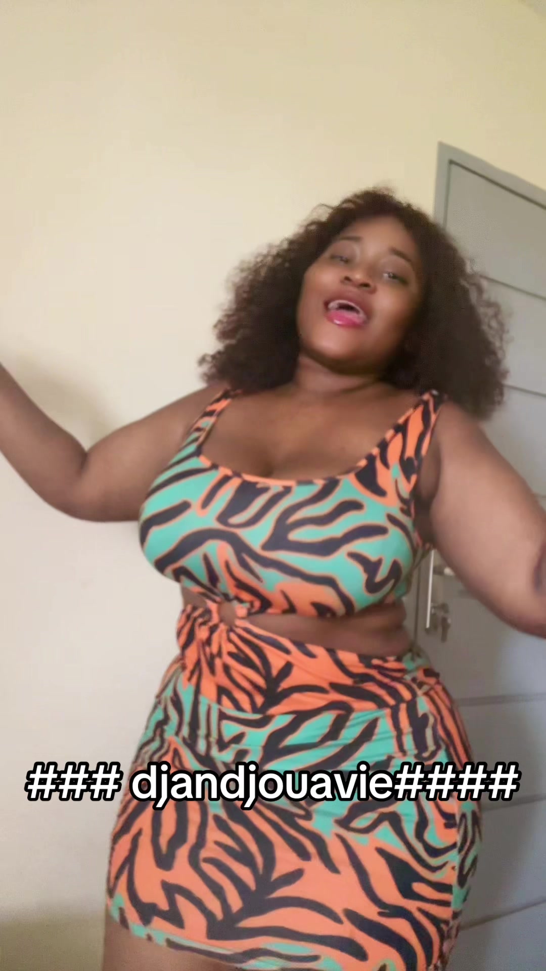 @Coconwarr