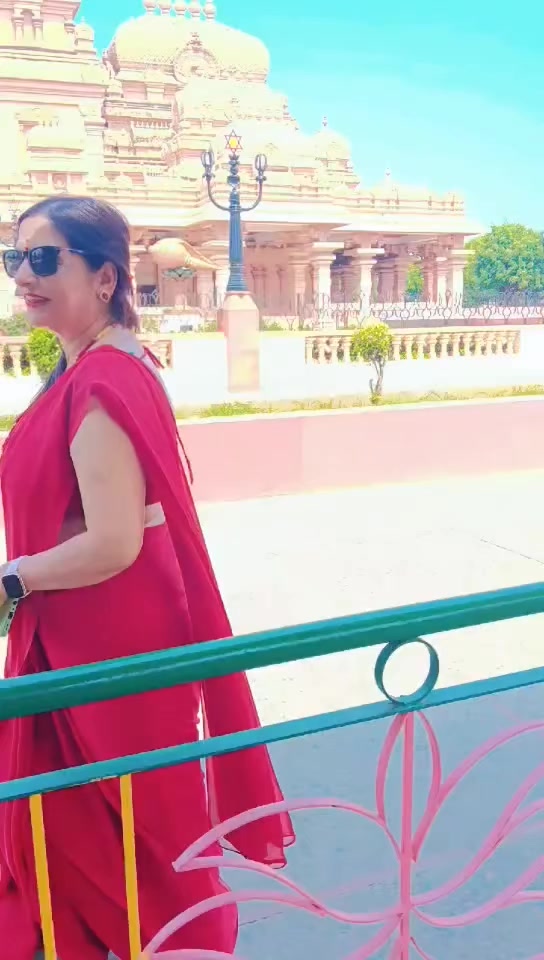 @Laxmi Dhakal💫