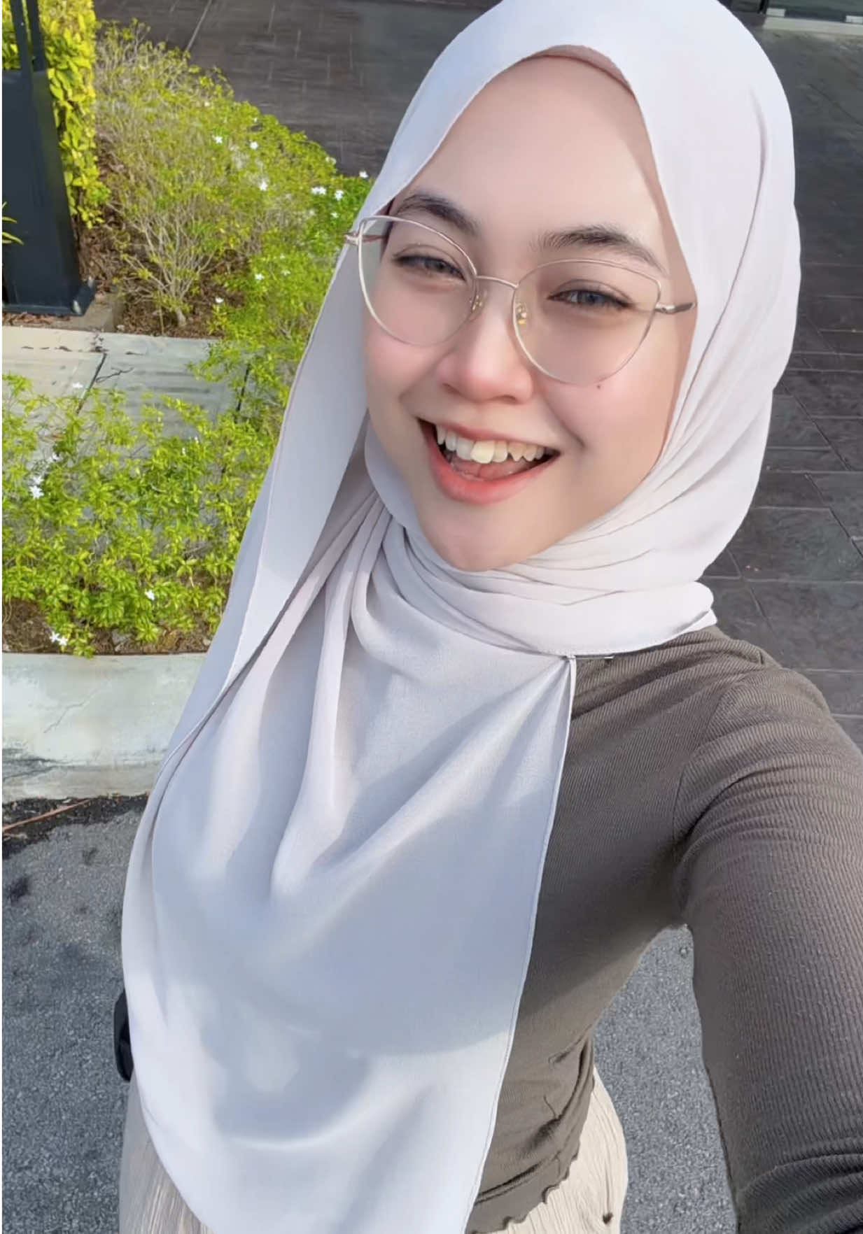 @einaaziq1