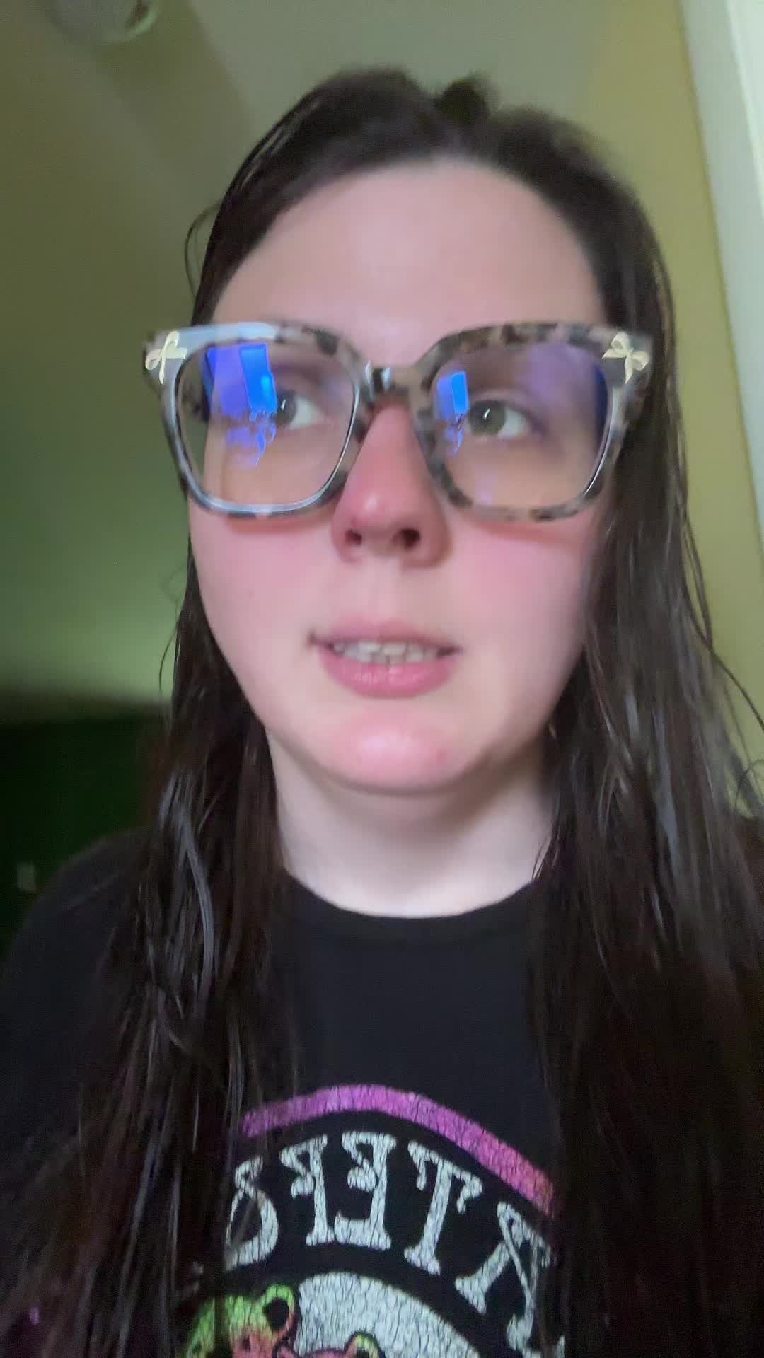 @aislyn