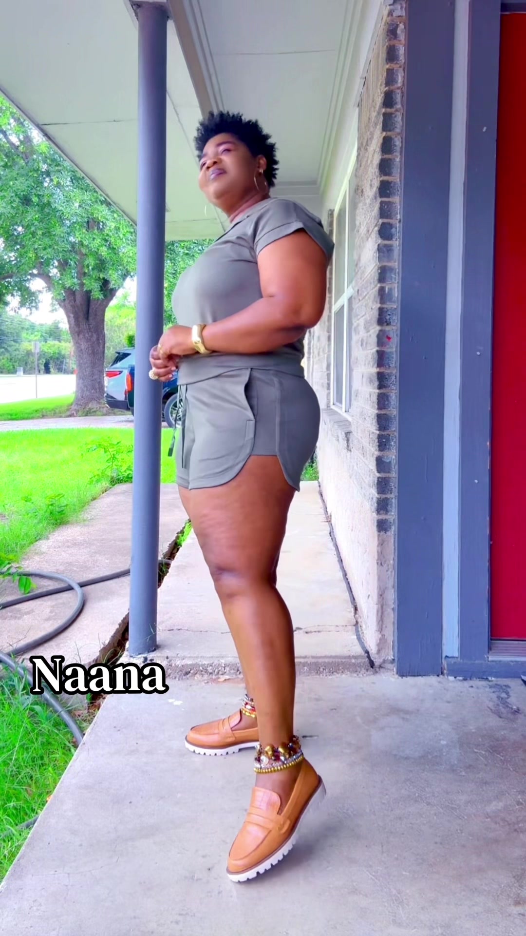 @naana