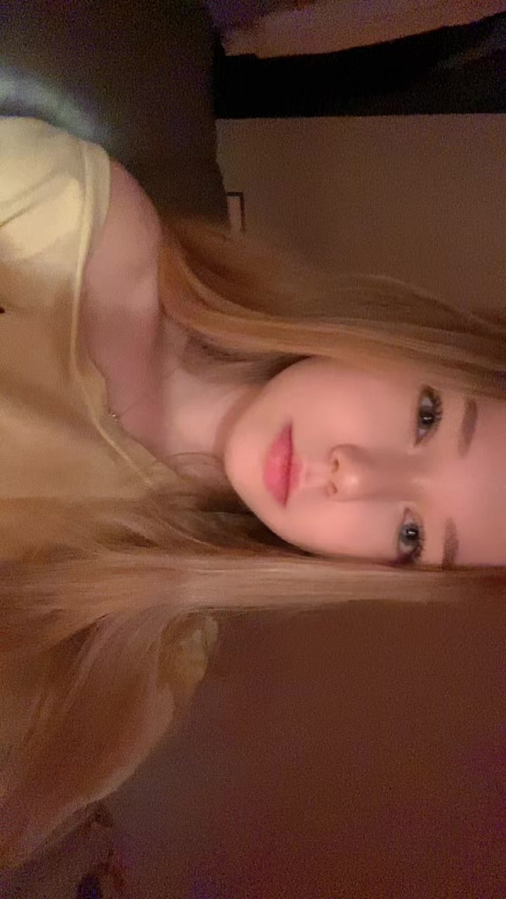 @🙇🏼♀️