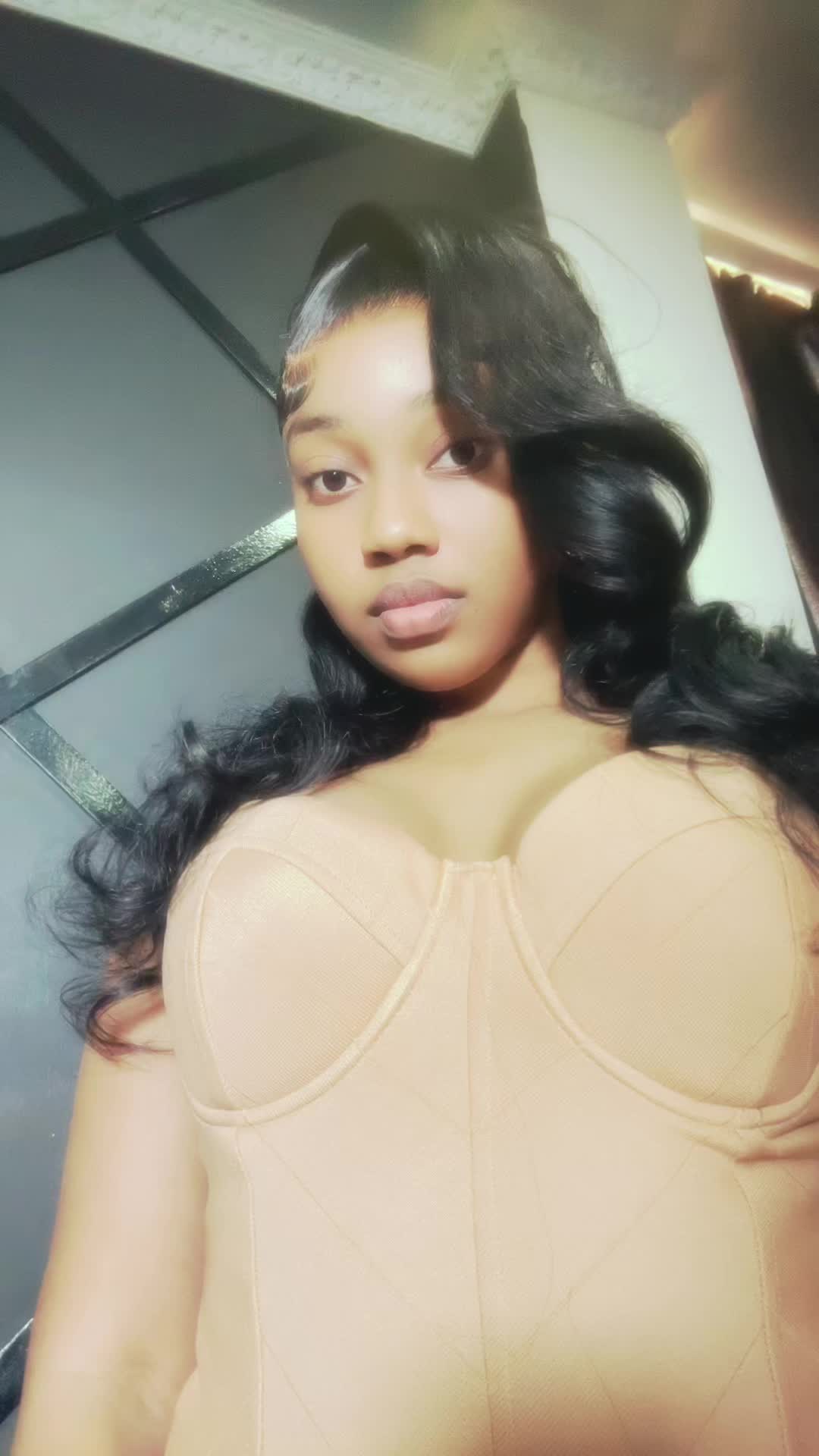 @Tiara