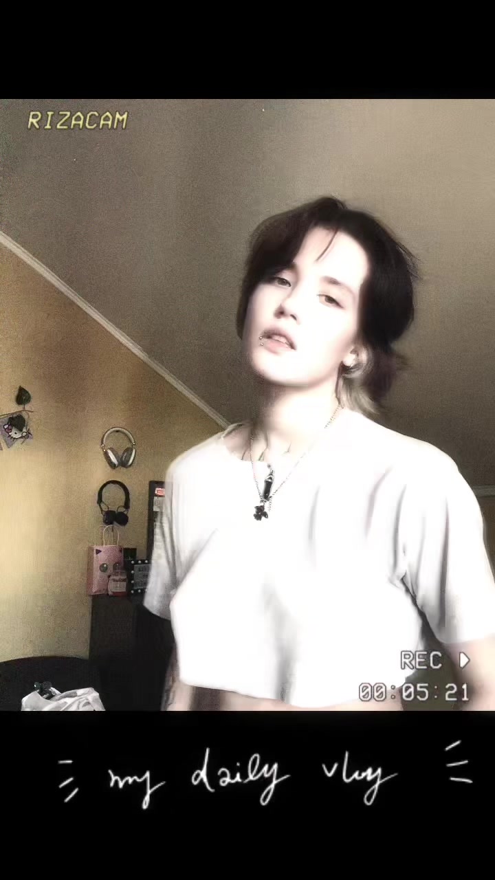 @_cheshiRik_