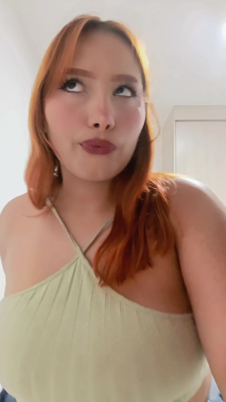 @Yennifer López
