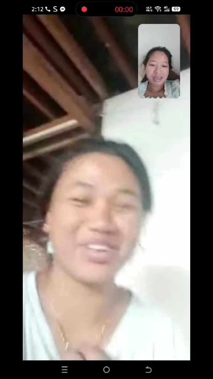 @Si Khaing Ma đŻđľáĄá
áđ