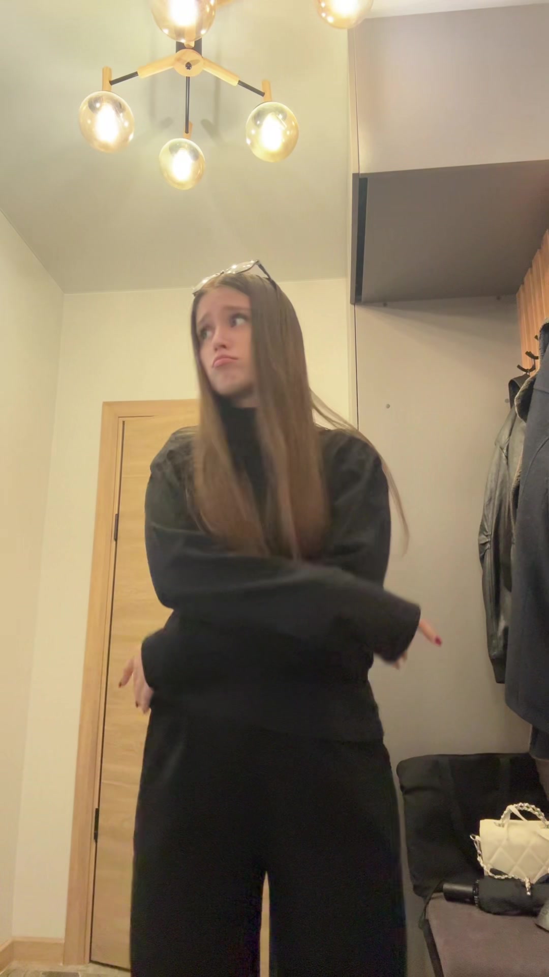 @Ля