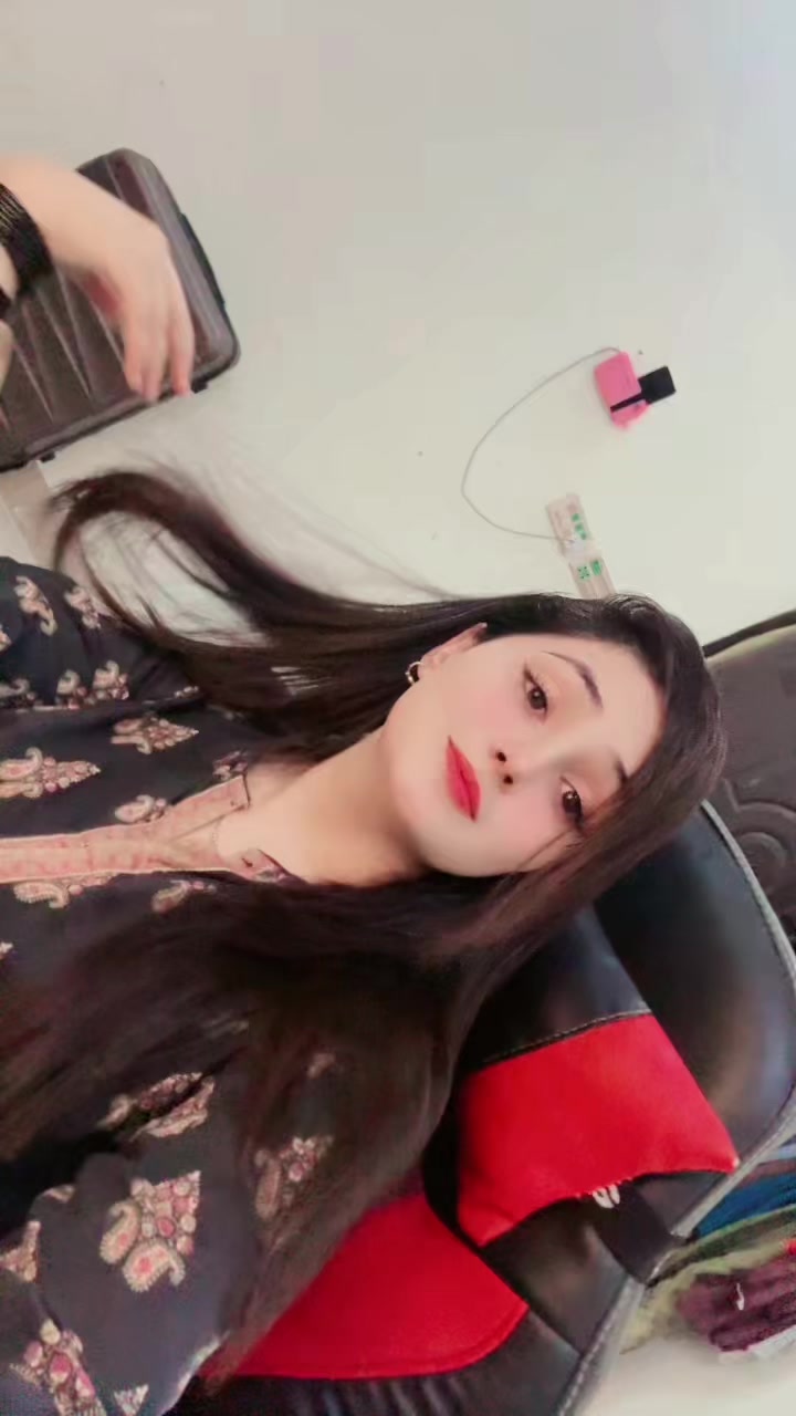 @Charming Queen 👸