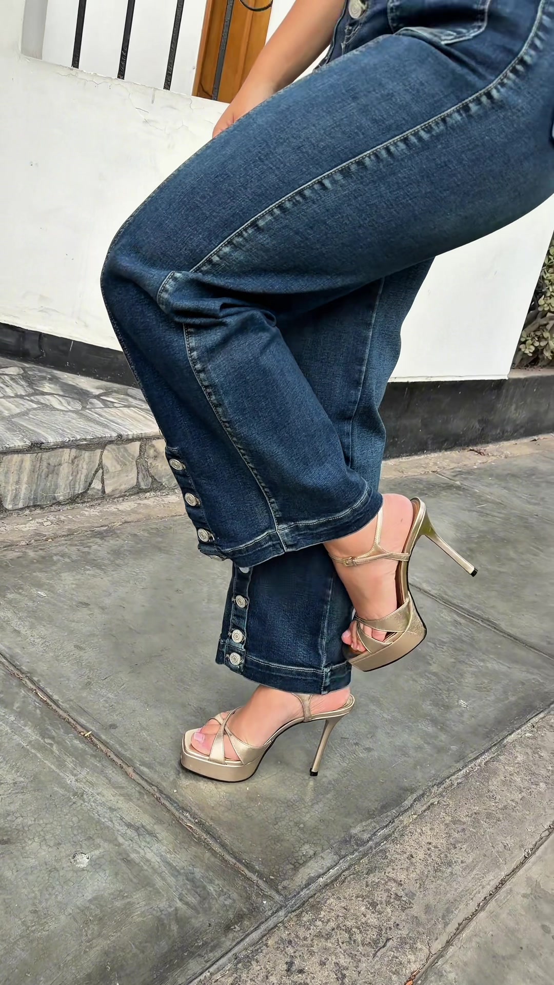 @kirajeans.peru