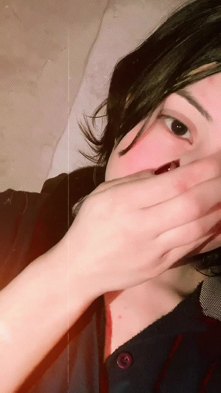 @~MANO&