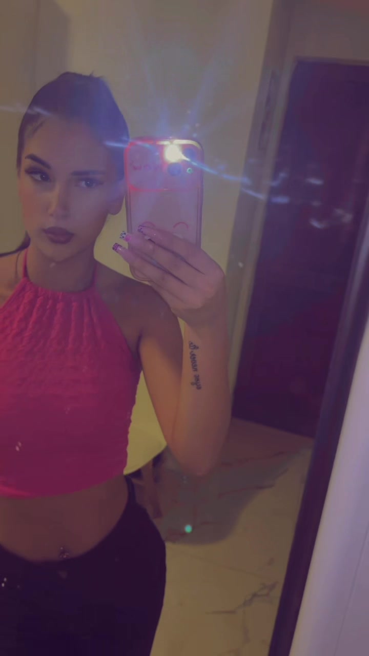 @anjicaa